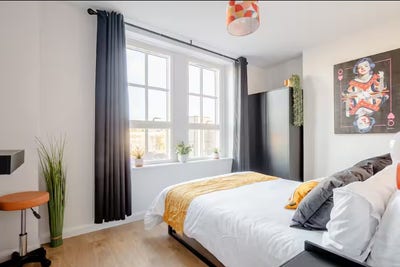 Bright & Beautiful 1-Bed Flat  Main Photo