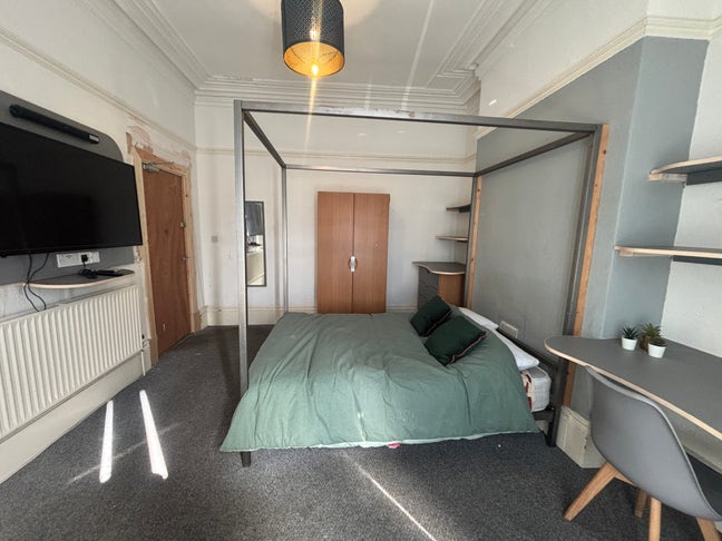 Student Rooms off Newland Avenue! Main Photo