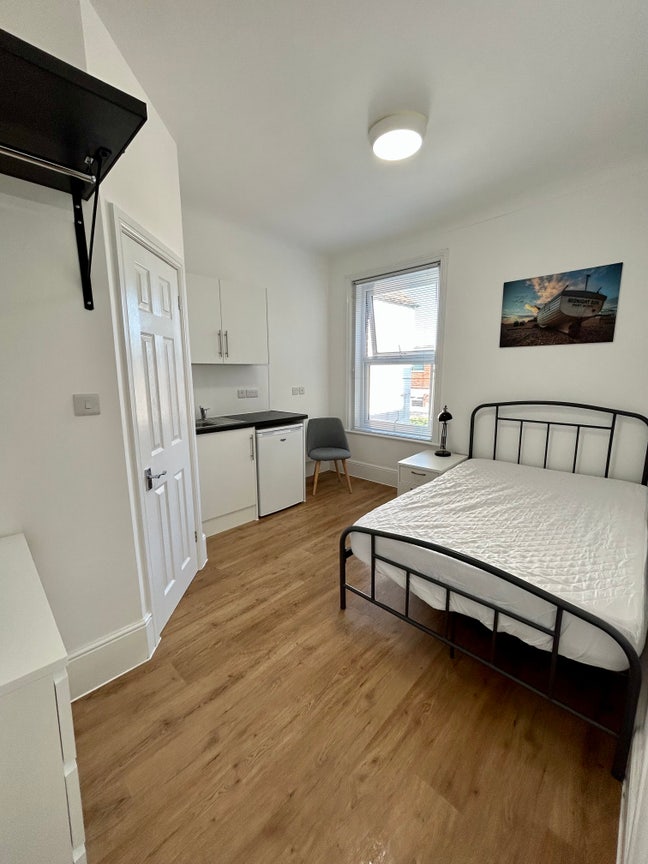 Studio Style En-suite Room with Kitchenette  Main Photo
