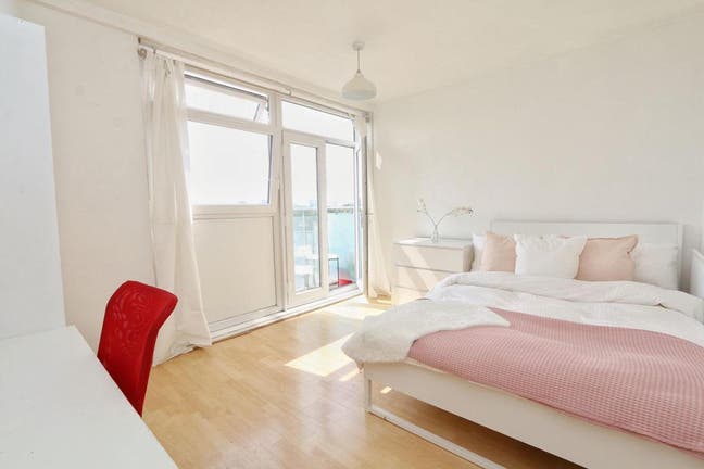 🏡 Modern Room in Vibrant Mile End! 📚 Main Photo