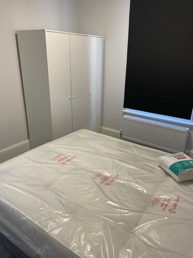 Newly Refurbished Studio Flats in the Heart of Ba Main Photo