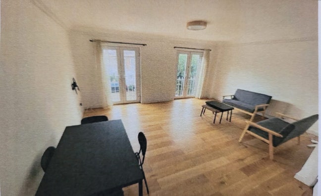 Ensuite Single Room Available | Greenwich Main Photo