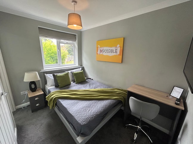 En-Suite Professional Houseshare Main Photo
