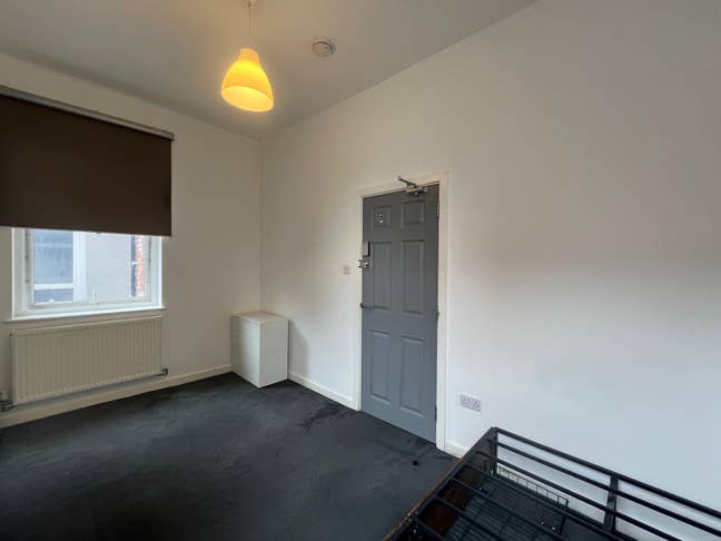 Lovely Home Share – London Rd, PR1 Main Photo