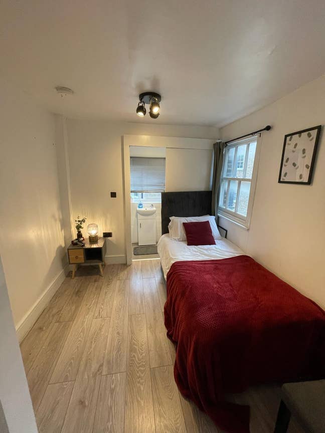 Fully Furnished Rooms– Great Price Main Photo