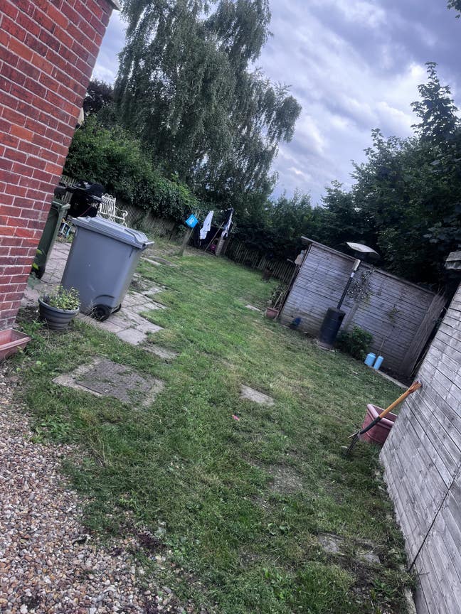 Double room to rent  Main Photo