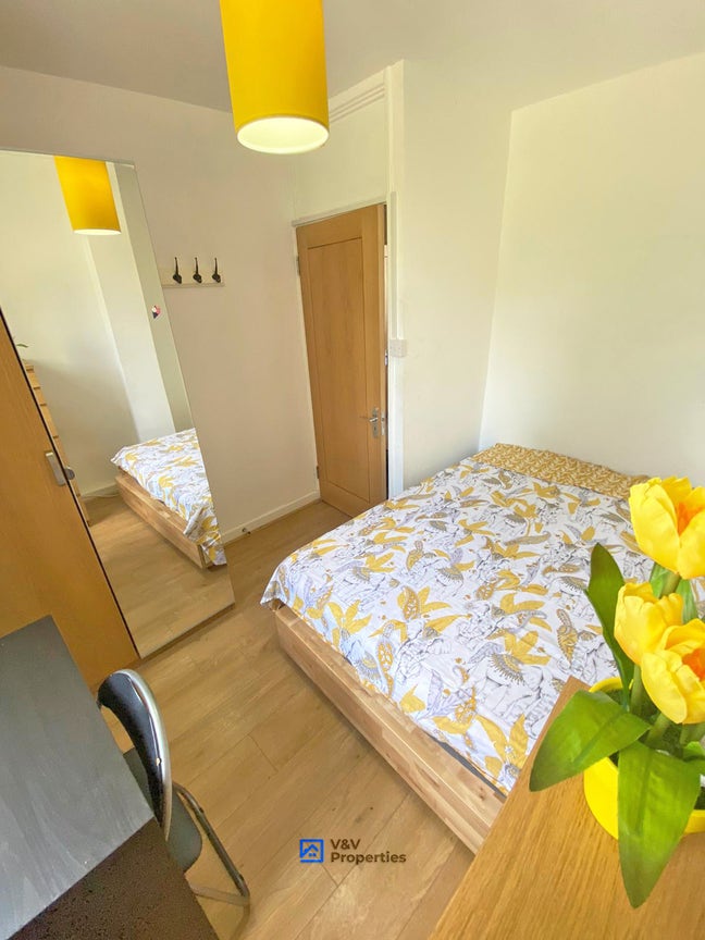✅❗️ Last Minute Deal❗️ - Central Rooms Main Photo