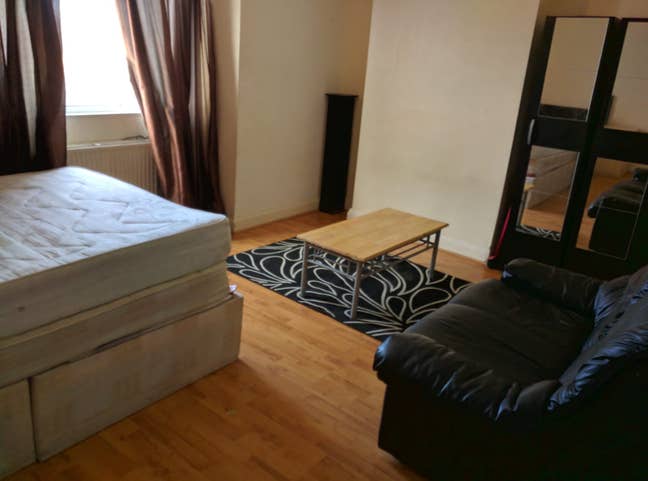Large double room Main Photo