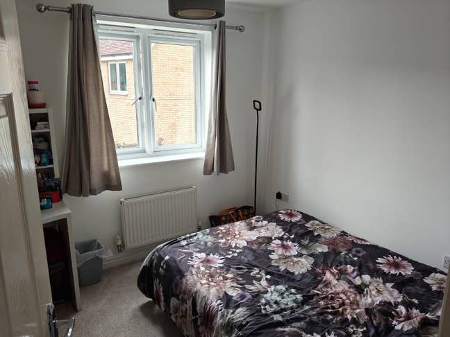 Double with En-Suite in friendly House share Main Photo