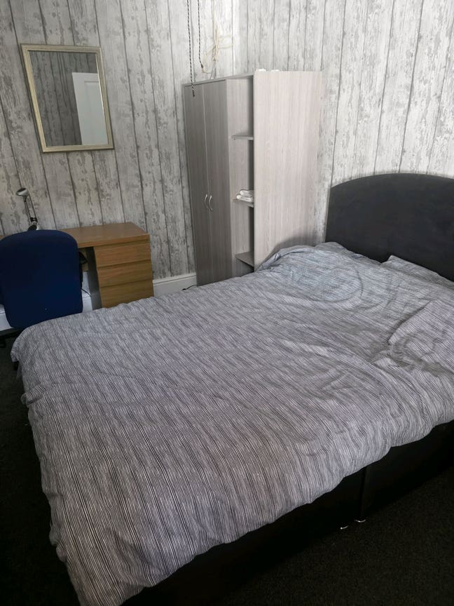 Double room Available NOW!! Main Photo