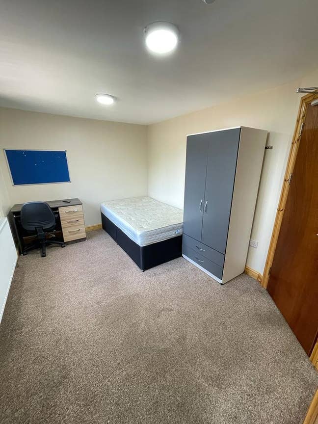 B29 En-suite🏡 £0 Dep💥 All Bills Inc🤩 Main Photo