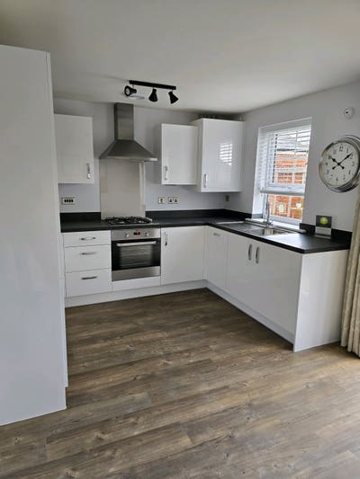 A double bedroom in north pertheton  Main Photo