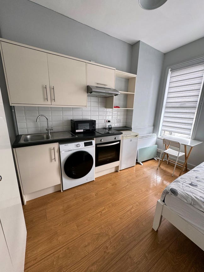 Lovely Studio Apartment  Main Photo