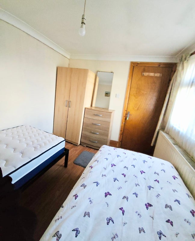 Double Room - Grove Green Road, London E11  Main Photo