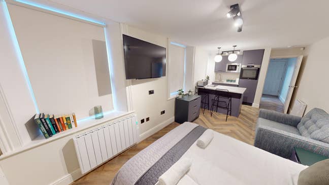 Spacious Modern Studio in City Centre! Main Photo