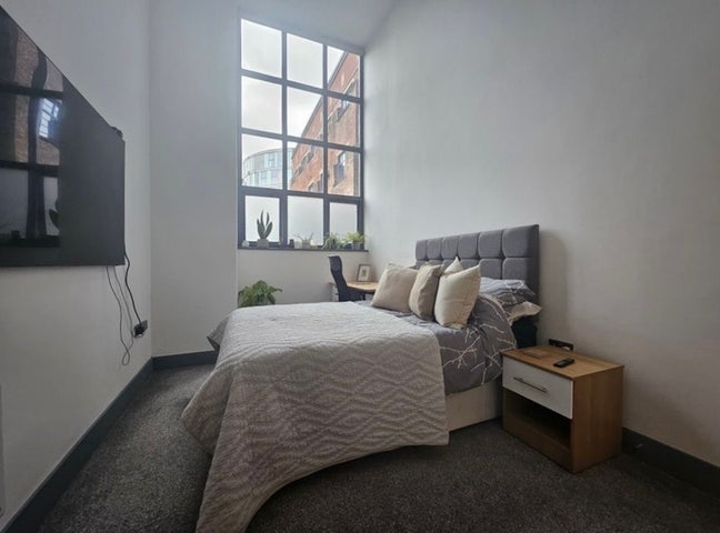 Room in Mill Duplex Apartment in New Islington Main Photo