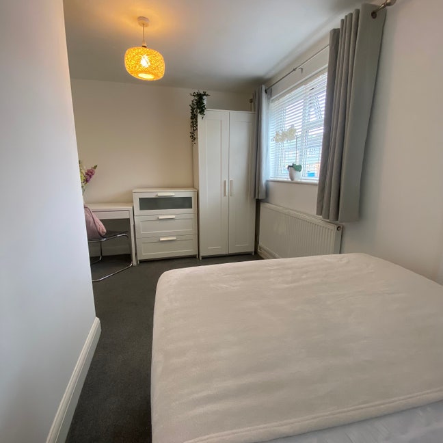  Double Room - Available Now 🏡 Main Photo