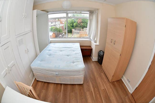 Large Double Rooms near City Centre Main Photo