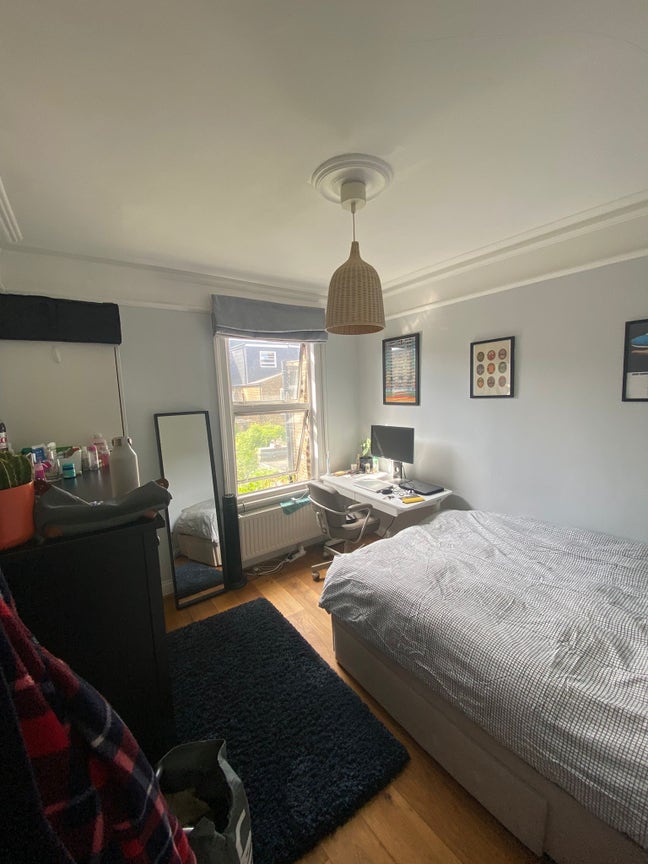 Spacious Double Room in Kensal Green Main Photo