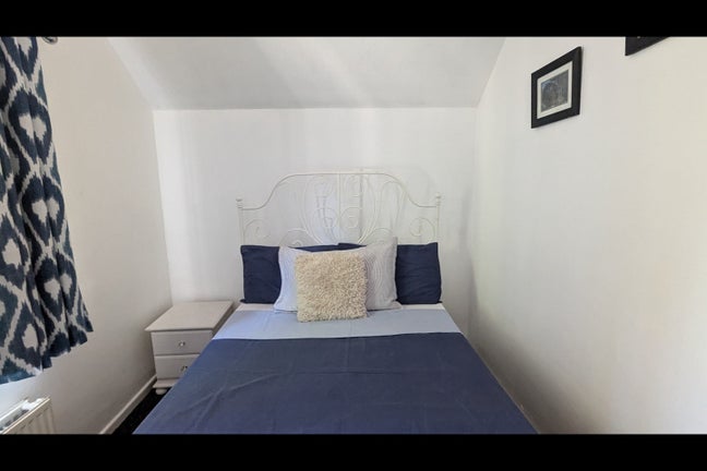 Luxury Living in Watford: All-Inclusive & Convenie Main Photo