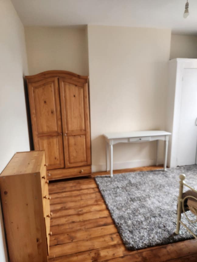 Lovely Single Room in Shared House Main Photo