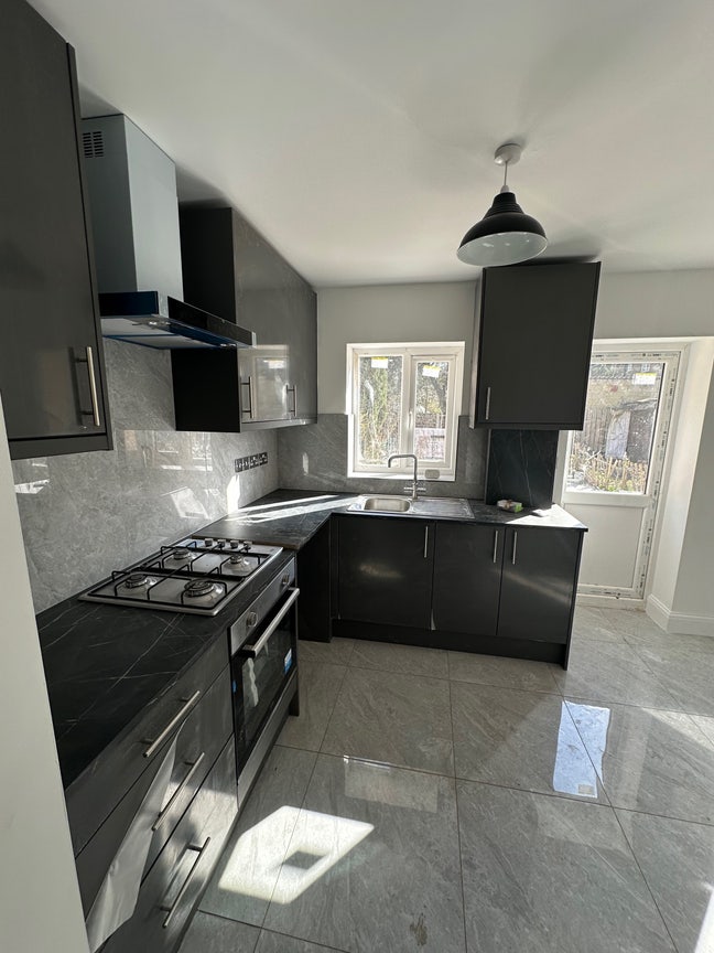 ✨ Modern 5-Bedroom House to Rent – Walthamstow ✨ Main Photo