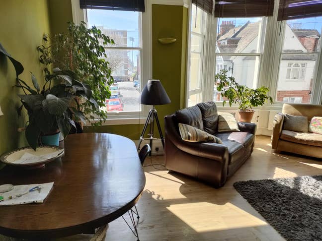 Spacious sunny Hove Maisonette  Main Photo