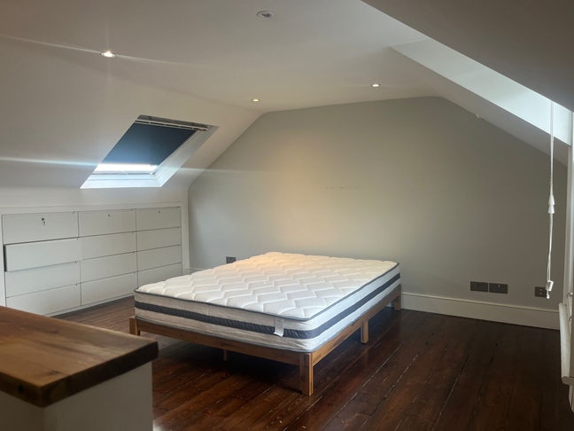 Large Double Bedroom Main Photo