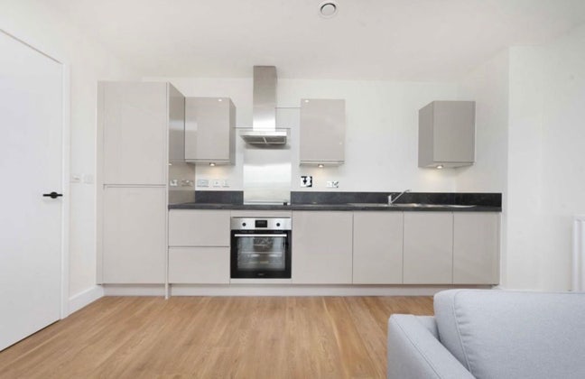 Amazing modern 1 Bed apartment near Willesden Jn Main Photo