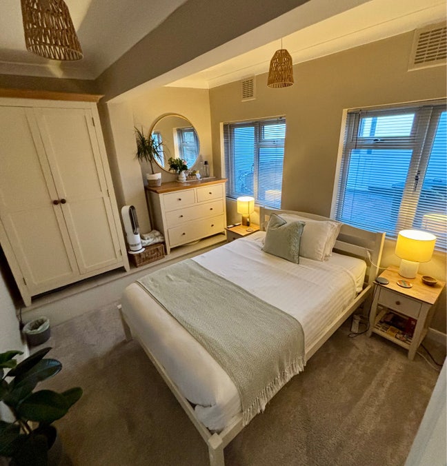 Sun / Mon / Tue Only - Double Room  Main Photo