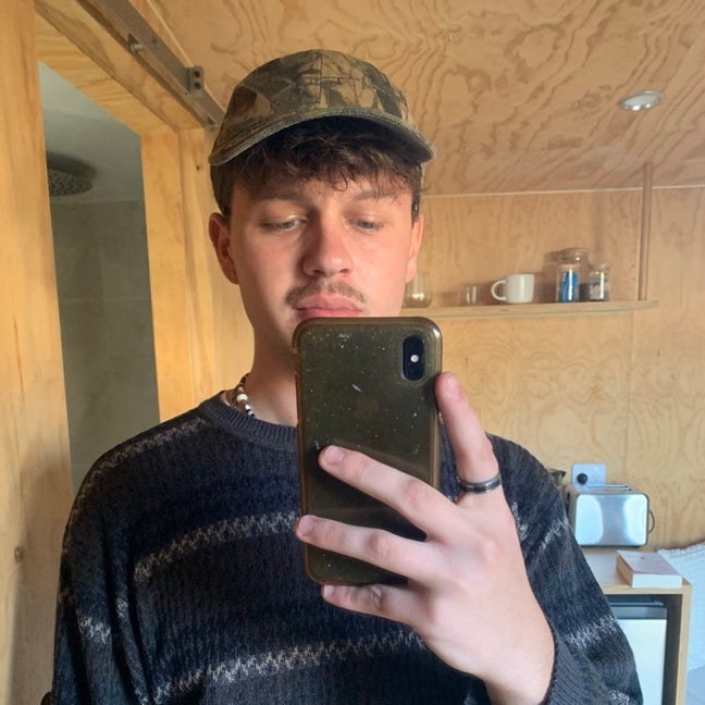 Masters student looking for double room Main Photo