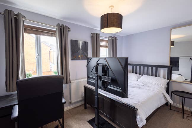 Furnished Double Room for Professional - Sheffield Main Photo