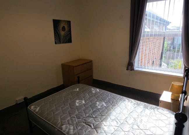 Double room, with kitchen/Bathroom (Bill Included) Main Photo