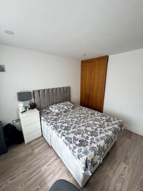 Brent X West/Cricklewood: modern female-only rooms Main Photo