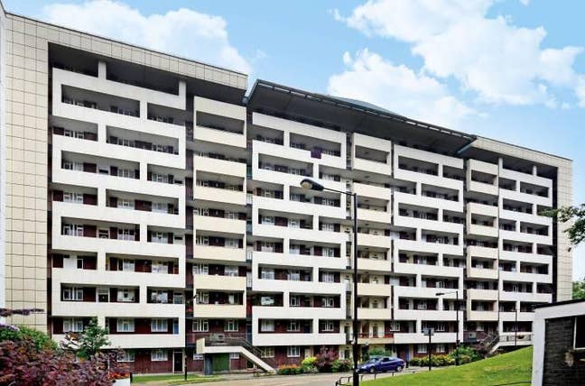 3 - 4 bedroom Flat in Bayswater  Main Photo
