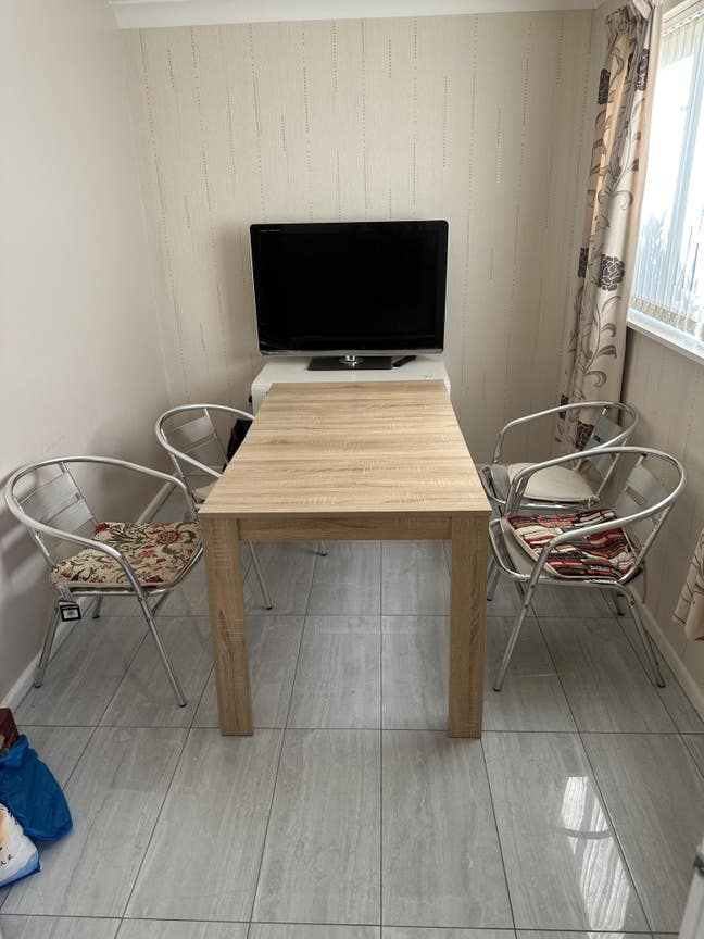 Double room near UEA, N&N hospital, research park Main Photo