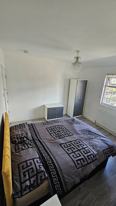 🏠 Furnished Double Room – All Bills Included Main Photo