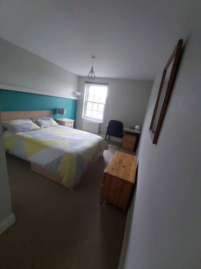 Large double room Main Photo