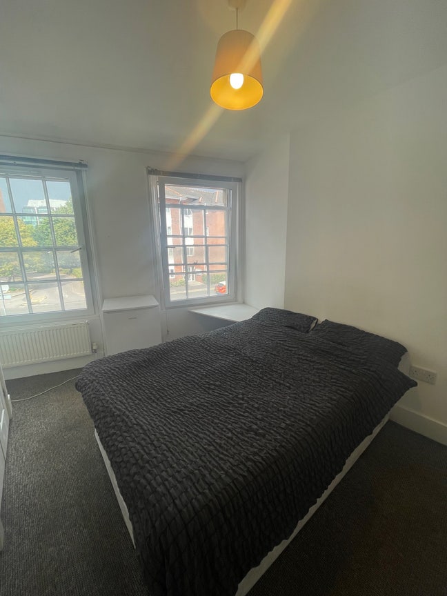 Lovely double room all bills incl!!!! RG1 4AU  Main Photo