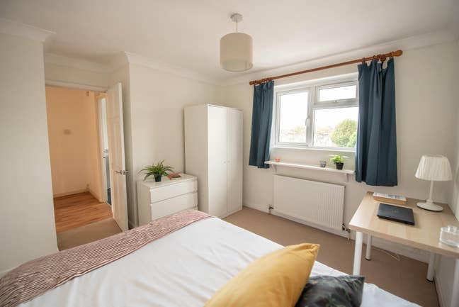 Great 4 beds Flat - Wandsorth Town/Claphm Jction Main Photo