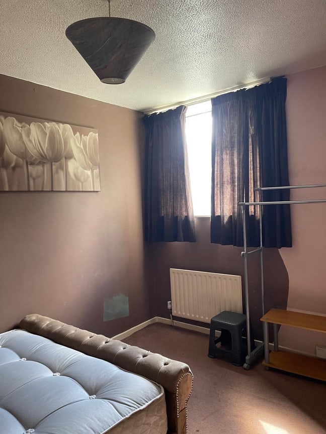 Big double room for rent  Main Photo