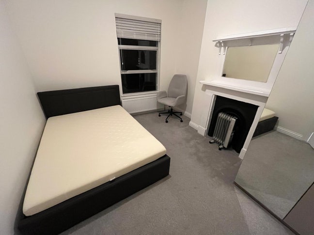 Vauxhall Flat (All Bills Included) Main Photo