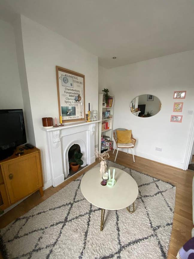 2 Double Bedroom Flat in SW4 Main Photo