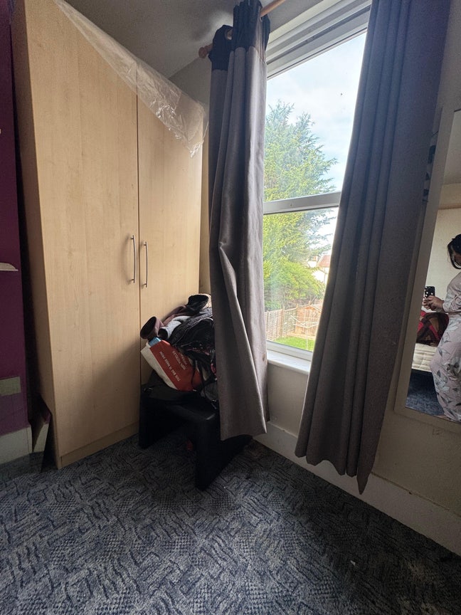 Student roommate Main Photo