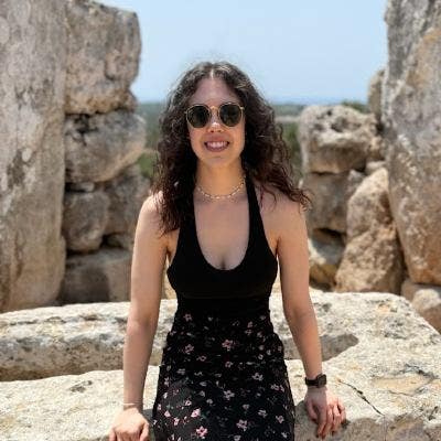 26 year old female looking for flat(mate)! Main Photo