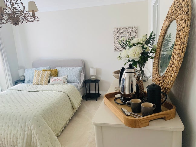 Double room en suite bathroom  Main Photo