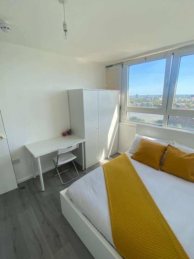 CHEAP and FANCY double room in luxury flat Main Photo
