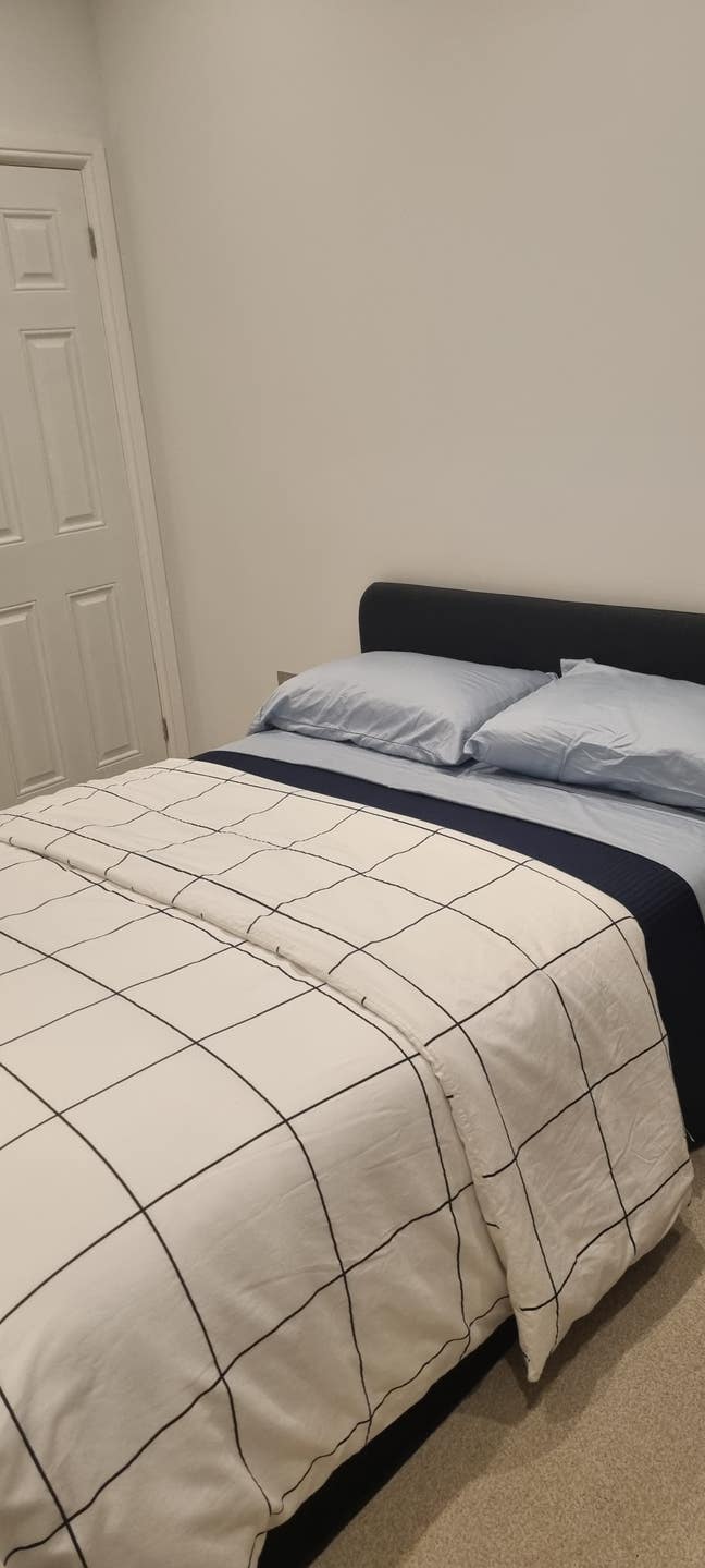 Room in Lovely Flat  Main Photo