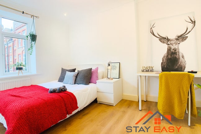 ULALA🌟 Stylish Living Terrace Vibe & City Access Main Photo