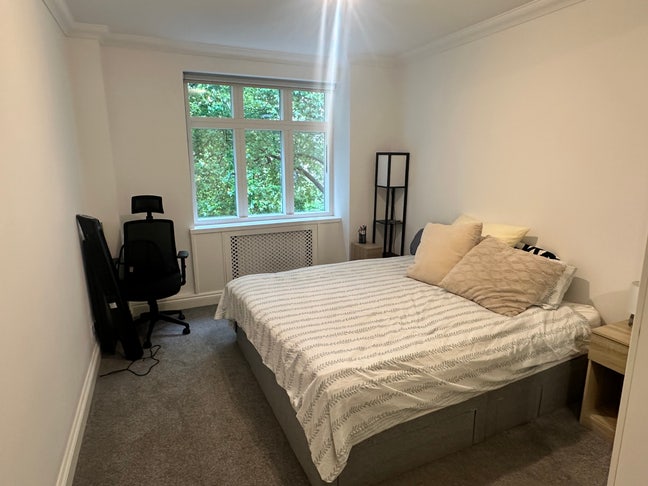 Mon-Thu King Room, Modern flat, next to Paddington Main Photo